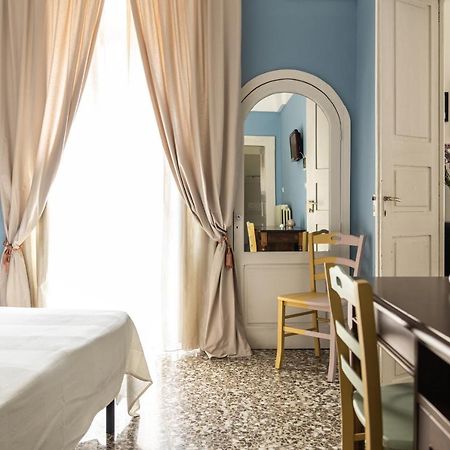 Palazzo Dante Bed & Breakfast Alliste Dış mekan fotoğraf