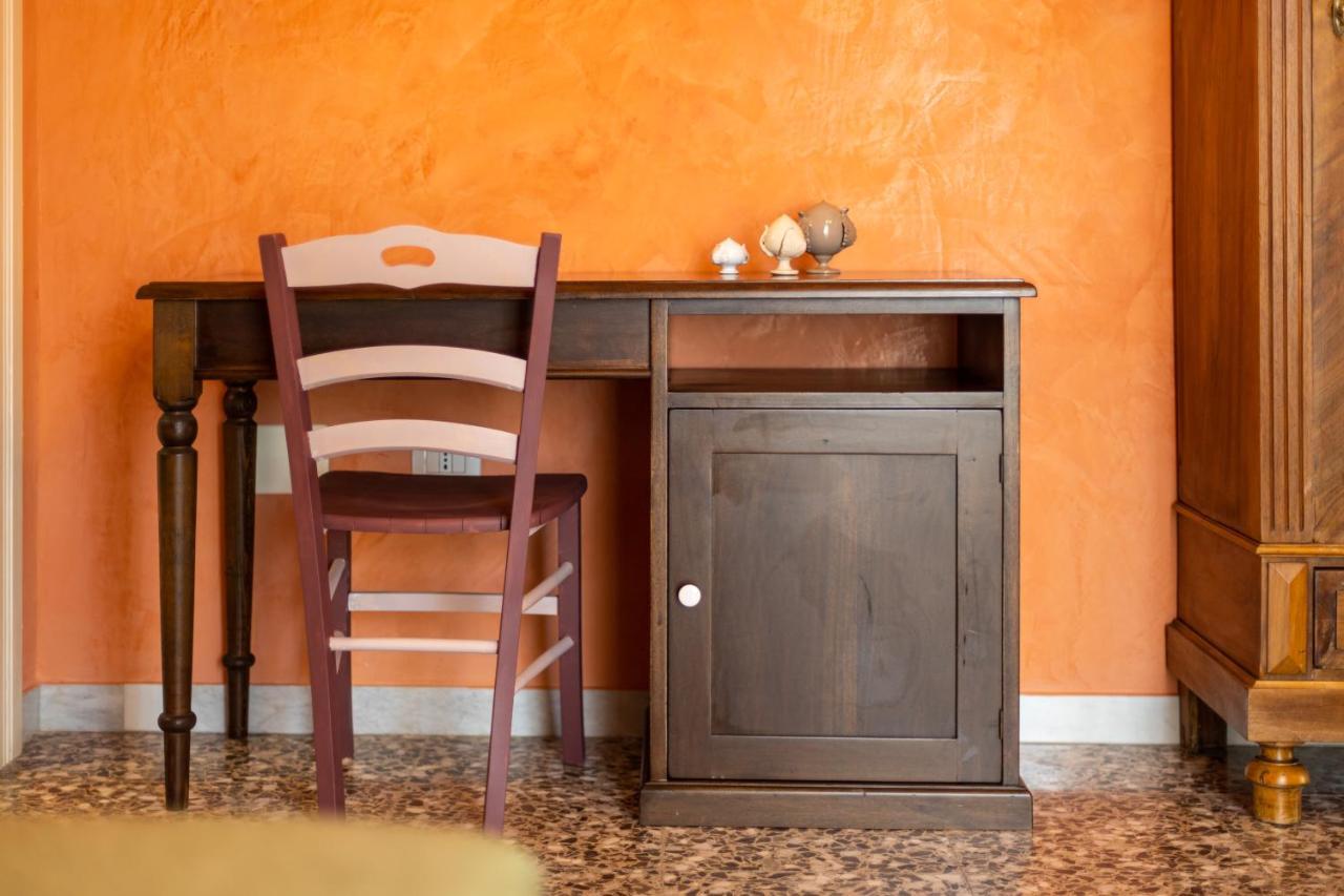 Palazzo Dante Bed & Breakfast Alliste Dış mekan fotoğraf