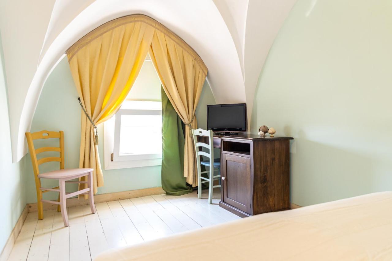 Palazzo Dante Bed & Breakfast Alliste Dış mekan fotoğraf
